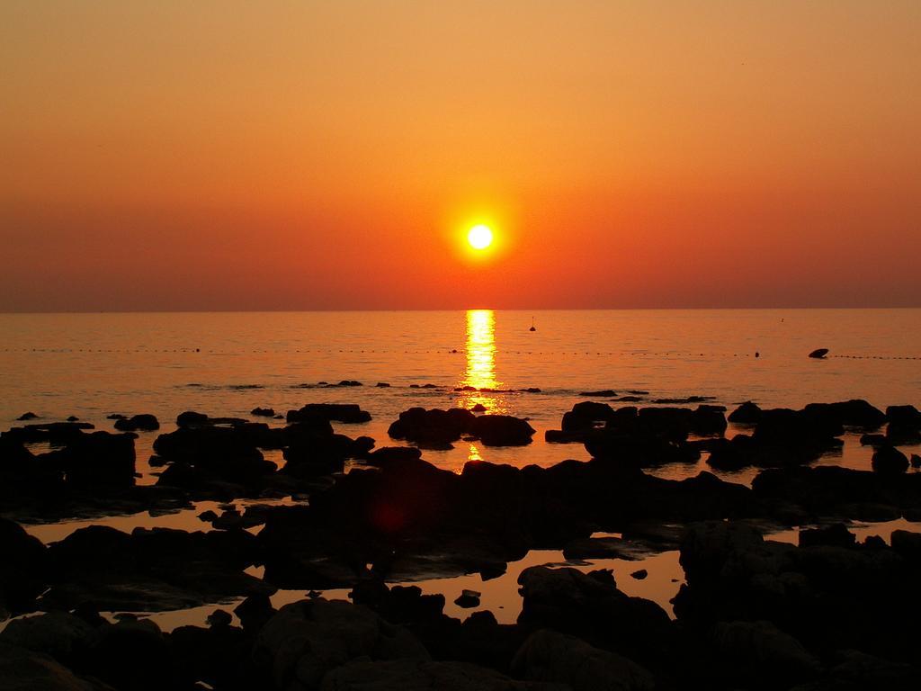 Apartments Sunset Colours Umag Rozac Екстериор снимка